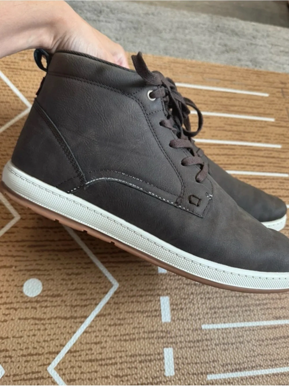 Levi's Men's Brown High-Top Chukka Sneakers